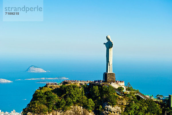 Christus der Erlöser mit Blick auf Rio de Janeiro  Brasilien