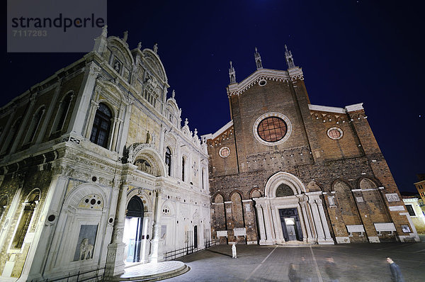 Scuola Grande di San Marco und Kirche Santi Giovanni e Paolo bei Nacht  Castello  Venedig  Venezia  Venetien  Italien  Europa