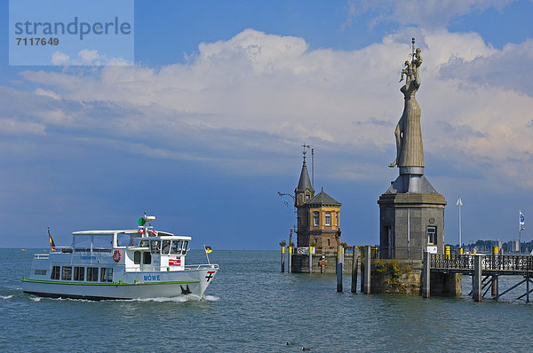 Statue der Imperia im Hafen von Konstanz  Bodensee  Konstanz  Baden-Württemberg  Deutschland  Europa