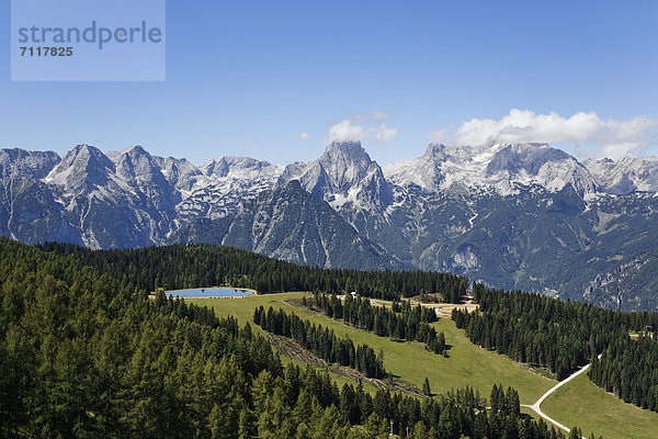 Hutterer Böden mit den Bergen Spitzmauer und Großer Priel  Totes Gebirge  Hinterstoder  Region Pyhrn-Priel  auch Pyhrn-Eisenwurzen  Traunviertel  Oberösterreich  Österreich  Europa