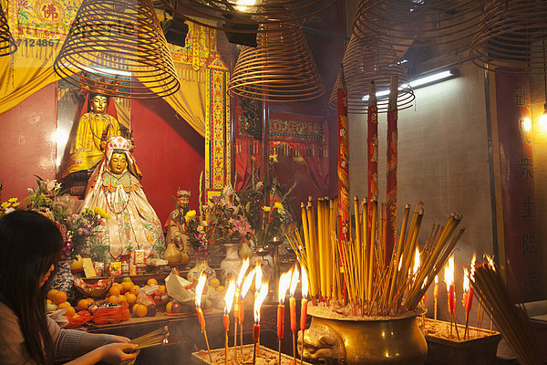Räucherstäbchen  Urlaub  Reise  Religion  China  Tempel  Asien  Hongkong  Tourismus