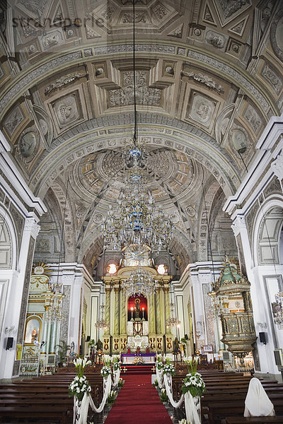 Baustelle  Manila  Hauptstadt  Urlaub  Reise  Kirche  Philippinen  Asien  Tourismus