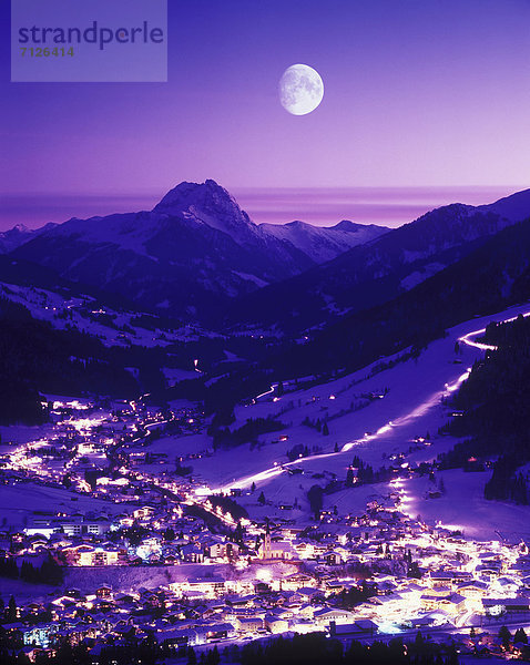 Europa  Berg  Winter  Nacht  Reise  groß  großes  großer  große  großen  Mond  Österreich  Tourismus  Tirol