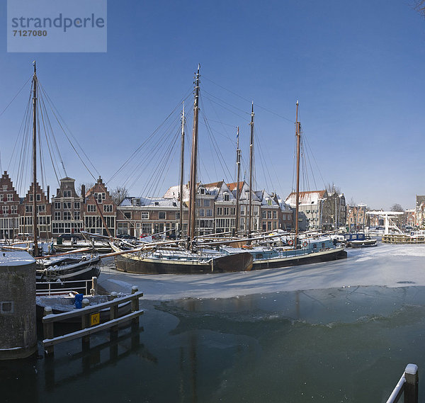 Wasser  Europa  Winter  Großstadt  Boot  Eis  Dorf  Schiff  Niederlande  Schnee