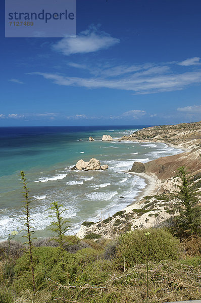 Felsbrocken  Landschaftlich schön  landschaftlich reizvoll  Europa  Steilküste  Küste  Meer  Natur  Griechenland  Zypern  griechisch