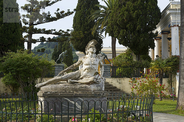 Außenaufnahme Europa Skulptur Geschichte Kunst Kultur Statue Figur Insel Korfu Griechenland Mittelmeer freie Natur Geschicklichkeit