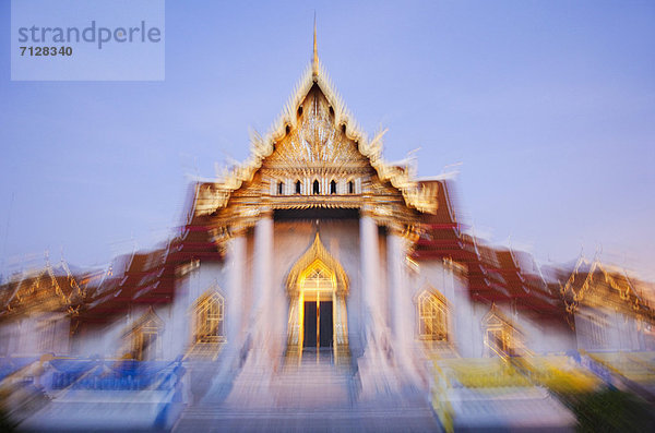 Bangkok  Hauptstadt  Urlaub  Reise  ernst  Bewegungsunschärfe  fünfstöckig  Buddhismus  Tempel  Asien  Marble Temple  Thailand  Tourismus  Wat Benchamabophit