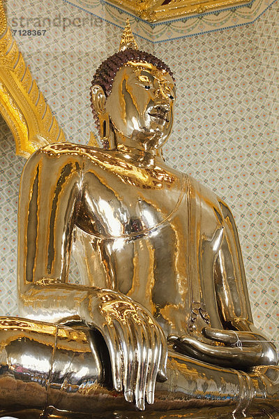 Bangkok Hauptstadt Urlaub Reise Gold fünfstöckig Buddhismus Tempel Asien Buddha Buddhastatue Thailand Tourismus