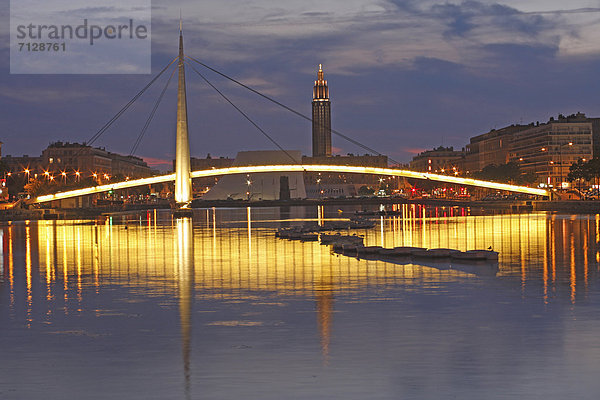 Frankreich  Europa  Nacht  Brücke  Le Havre  Normandie