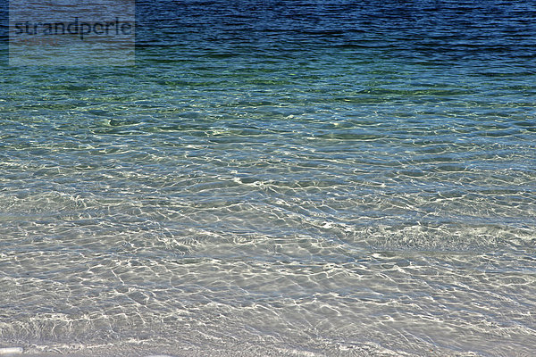 Wasser  Ostküste  ruhen  Strand  Attraktivität  Küste  Spiegelung  See  weiß  Sand  Insel  Einsamkeit  schwimmen  türkis  Australien  Ökotourismus  Fraser Island  Paradies  Queensland  Reflections  Rest  Überrest  Tourismus