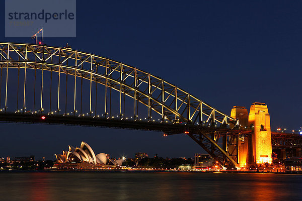 Sehenswürdigkeit Wasser Hafen Reise Stadt Großstadt Brücke Vollmond Unterricht Australien Blaue Stunde Luna Park Metropole New South Wales Oper Sydney Tourismus