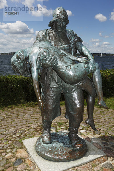 Frau Kunst Statue Segler Ostsee Baltisches Meer Fischer Matrose Schleswig-Holstein Geschicklichkeit