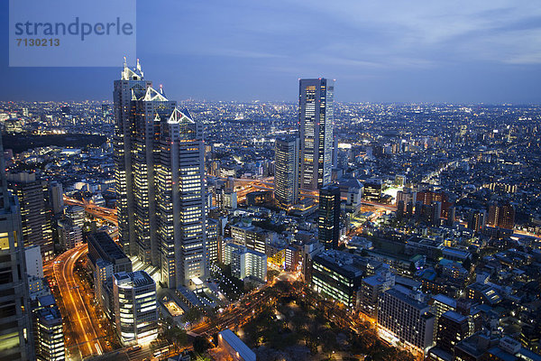 Skyline  Skylines  Urlaub  Nacht  Gebäude  Reise  Großstadt  Tokyo  Hauptstadt  Hochhaus  Asien  Innenstadt  Japan