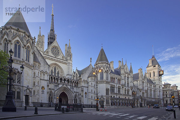 Europa  Urlaub  Großbritannien  Gebäude  London  Hauptstadt  Reise  Großstadt  Gericht  England