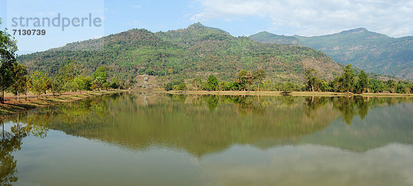 Landschaftlich schön  landschaftlich reizvoll  Wasser  Landschaft  See  Asien  Laos