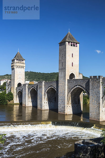 Mittelalter  Frankreich  Europa  reifer Erwachsene  reife Erwachsene  Überprüfung  Reise  Architektur  Geschichte  Turm  Brücke  Eingang  Wasserfall  Cahors