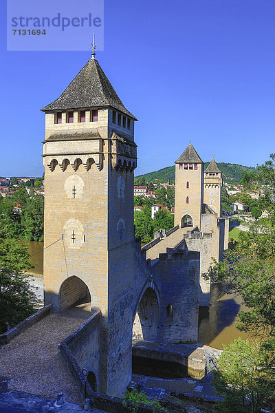 Mittelalter  Frankreich  Europa  reifer Erwachsene  reife Erwachsene  Überprüfung  Reise  Architektur  Geschichte  Turm  Brücke  Eingang  Cahors