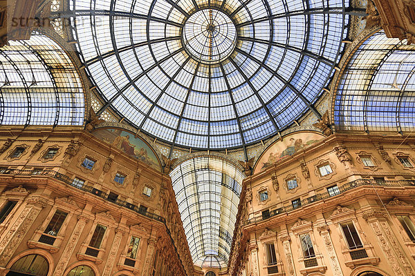 Italien  Europa  Reise  Mailand  Mailand  Stadt  Vittorio Emanuele  Galleria  Architektur  Zentrum  Säulen  Innenstadt  Galerie  Tor  Mailand  Monumental  Dach  rund  Tourismus