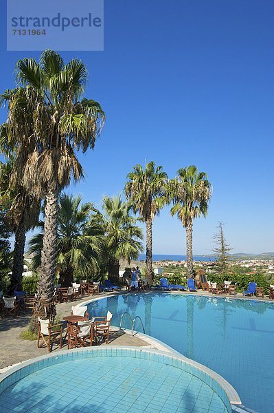 leer Hochformat Europa Urlaub Tag europäisch Schwimmbad niemand Reise Hotel Griechenland Tourismus
