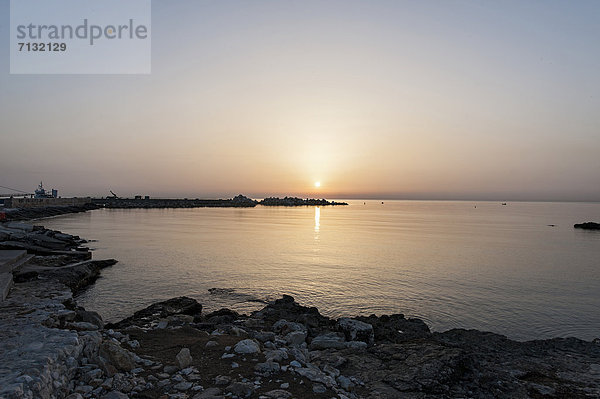 Europa  Nacht  Morgendämmerung  Meer  Apulien  Italien