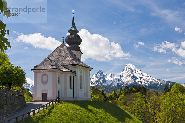 blauer Himmel  wolkenloser Himmel  wolkenlos  Europa  Berg  Himmel  Vertrauen  Kirche  Religion  Kirchturm  Alpen  Bayern  Berchtesgaden  Wallfahrt  Oberbayern
