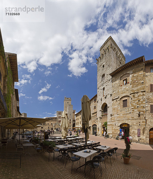 Europa Wohnhaus Gebäude Altstadt Toskana Italien Platz San Gimignano