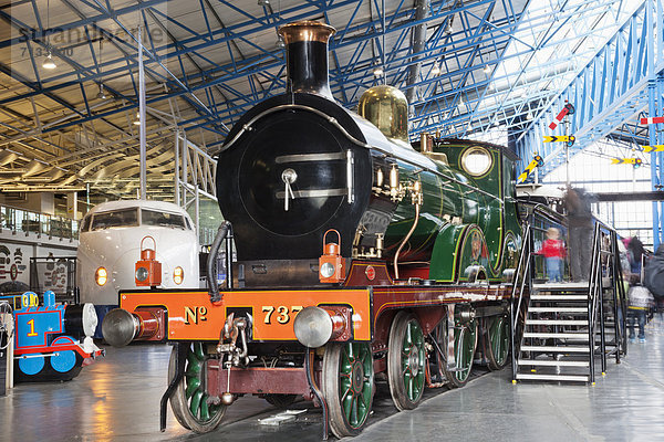 Europa  Transport  britisch  Großbritannien  Geschichte  Innenaufnahme  Museum  Zug  England  Lokomotive