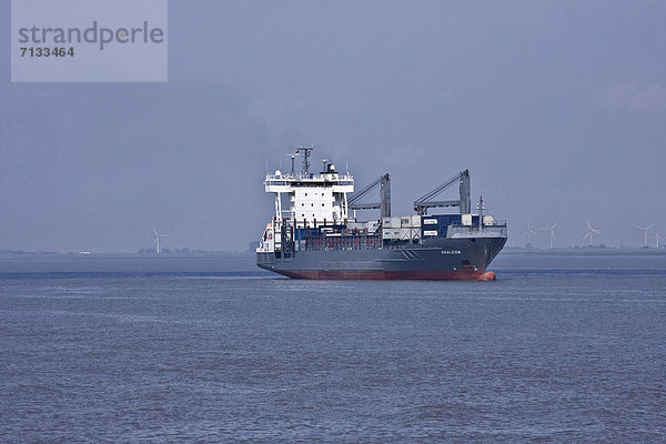 Europa  Querformat  Verkehr  Transport  Schiff  groß  großes  großer  große  großen  verschiffen  Lastkahn  Schiffsfracht  Hamburg - Deutschland  Container  Deutschland