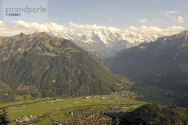 Europa Ansicht hart Eiger Berner Oberland Kanton Bern Interlaken Mönch Schweiz