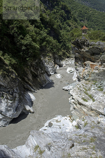 Nationalpark Landschaftlich schön landschaftlich reizvoll Wasser grau Schlucht Asien Taiwan