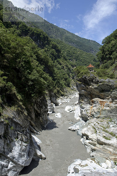 Nationalpark Landschaftlich schön landschaftlich reizvoll Wasser grau Schlucht Asien Taiwan