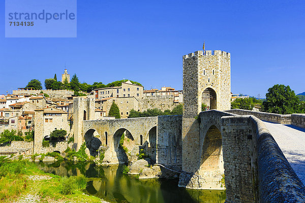 Skyline  Skylines  Mittelalter  Europa  Stadt  Architektur  Brücke  Katalonien  Girona  Spanien  Tourismus