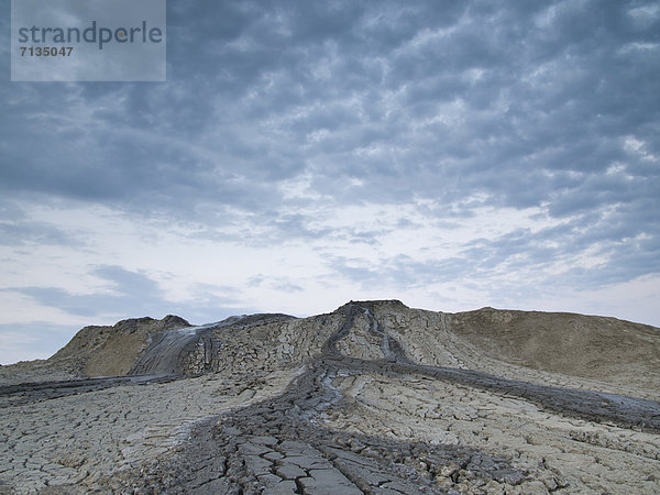 grau Ostasien trocken Geologie Natur Vulkan Schlamm Schleim