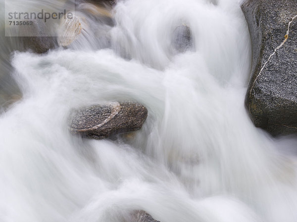 Wasser  Stein  fließen  Schweiz