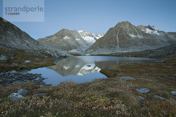 Wasser  Europa  Berg  Spiegelung  See  Alpen  Ansicht  Bergsee  Schweiz