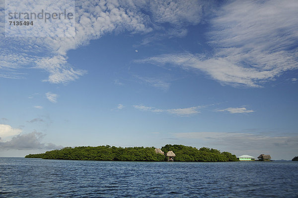 Tropisch Tropen subtropisch Wohnhaus Dock Insel Mittelamerika Karibisches Meer Panama Paradies