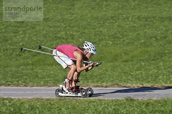 Jugendlicher  Europa  Frau  Sport  radfahren  Österreich
