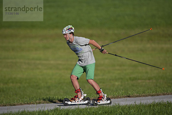 Jugendlicher  Europa  Mann  Sport  radfahren  Österreich