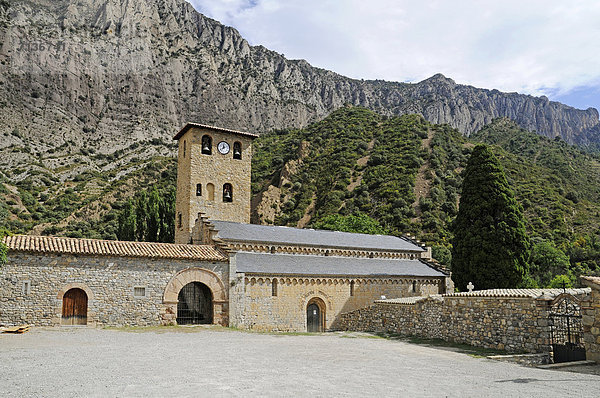 Kirche  Dorf Sopeira  Pyrenäen  Provinz Huesca  Aragon  Aragonien  Spanien  ÖffentlicherGrund