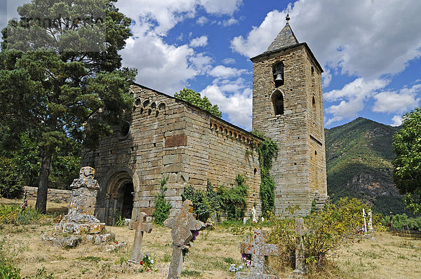 Santa Maria de l'Assumpcio de Coll  romanische Kirche  Unesco Weltkulturerbe  Coll  La Vall de Boi  Pyrenäen  Provinz Lleida  Cataluna  Katalonien  Spanien  Europa  ÖffentlicherGrund