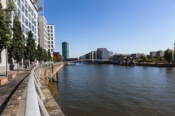 Hafen Europa Verletzung der Privatsphäre Reichtum Apartment Steg Ansicht Frankfurt am Main Deutschland Hessen modern
