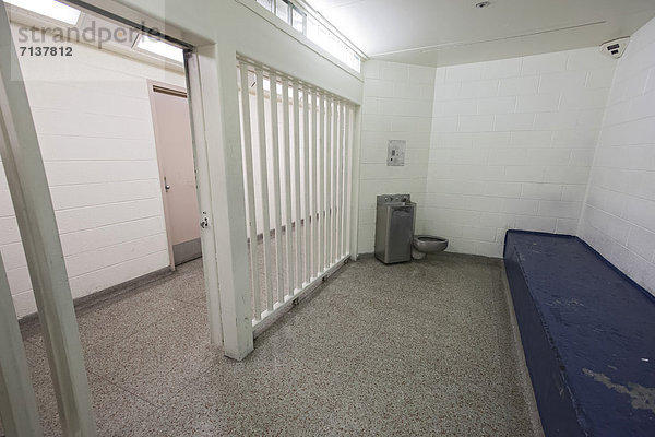 Gefängniszelle in einer Polizeistation  Detroit  Michigan  USA