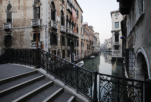 Europa Venedig Venetien Palast Schloß Schlösser Italien