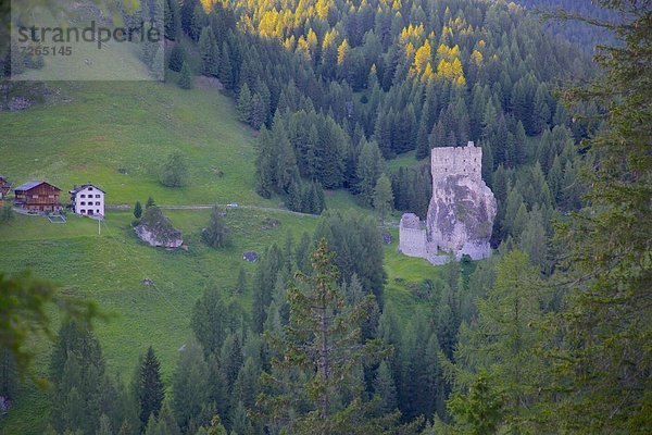 Europa  Palast  Schloß  Schlösser  Venetien  Italien  Passo Tre Croci