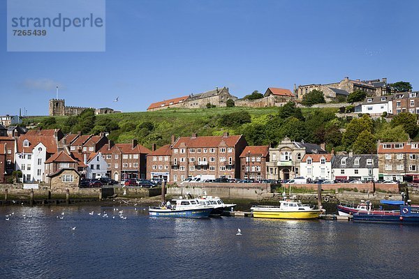 Hafen  Europa  Großbritannien  Boot  Yorkshire and the Humber  unterhalb  England  North Yorkshire  Whitby