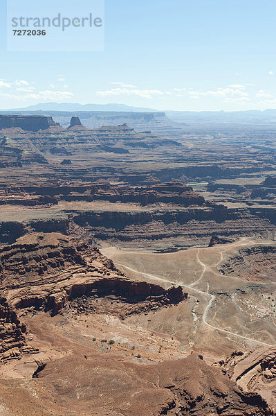 Erosionslandschaft  Canyons  roter Sandstein  Dead Horse Point Overlook  Dead Horse Point State Park  Utah  Westen der USA  Vereinigte Staaten von Amerika  Nordamerika