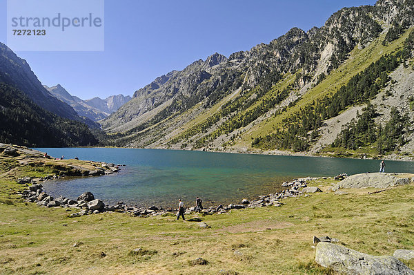 Lac de Gaube  See  Cauterets  Midi Pyrenees  Pyrenäen  Nationalpark  Gebirgslandschaft  Departement Hautes-Pyrenees  Frankreich  Europa  ÖffentlicherGrund
