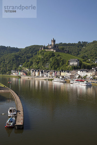 Europa Palast Schloß Schlösser Stadt Fluss Ansicht Cochem Deutschland Reichsburg Rheinland-Pfalz