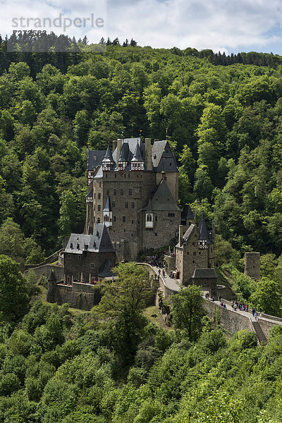 Burg Eltz  Höhenburg im Tal der Elz  geschütztes Kulturgut nach Haager Konvention  Wierschem  Rheinland-Pfalz  Deutschland  Europa