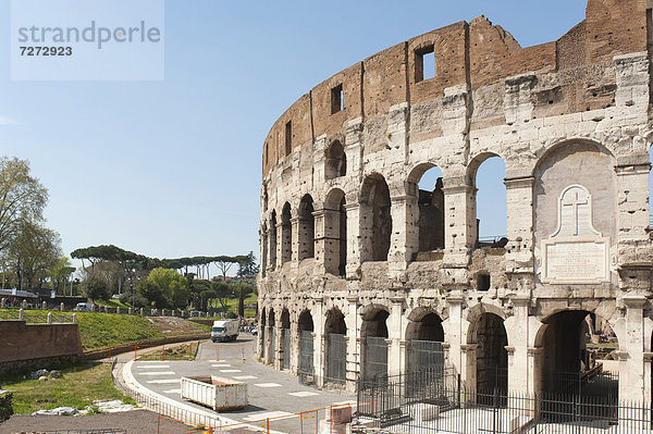 Römische Antike  Außenmauer  Amphitheater  Kolosseum  Colosseo  antikes Rom  Latium  Italien  Südeuropa  Europa